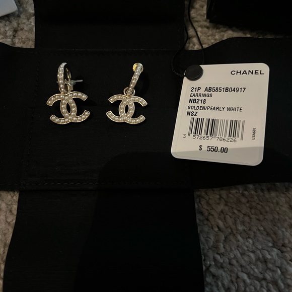 Authentic Chanel Golden Pearly White Earrings - Picture 2 of 4